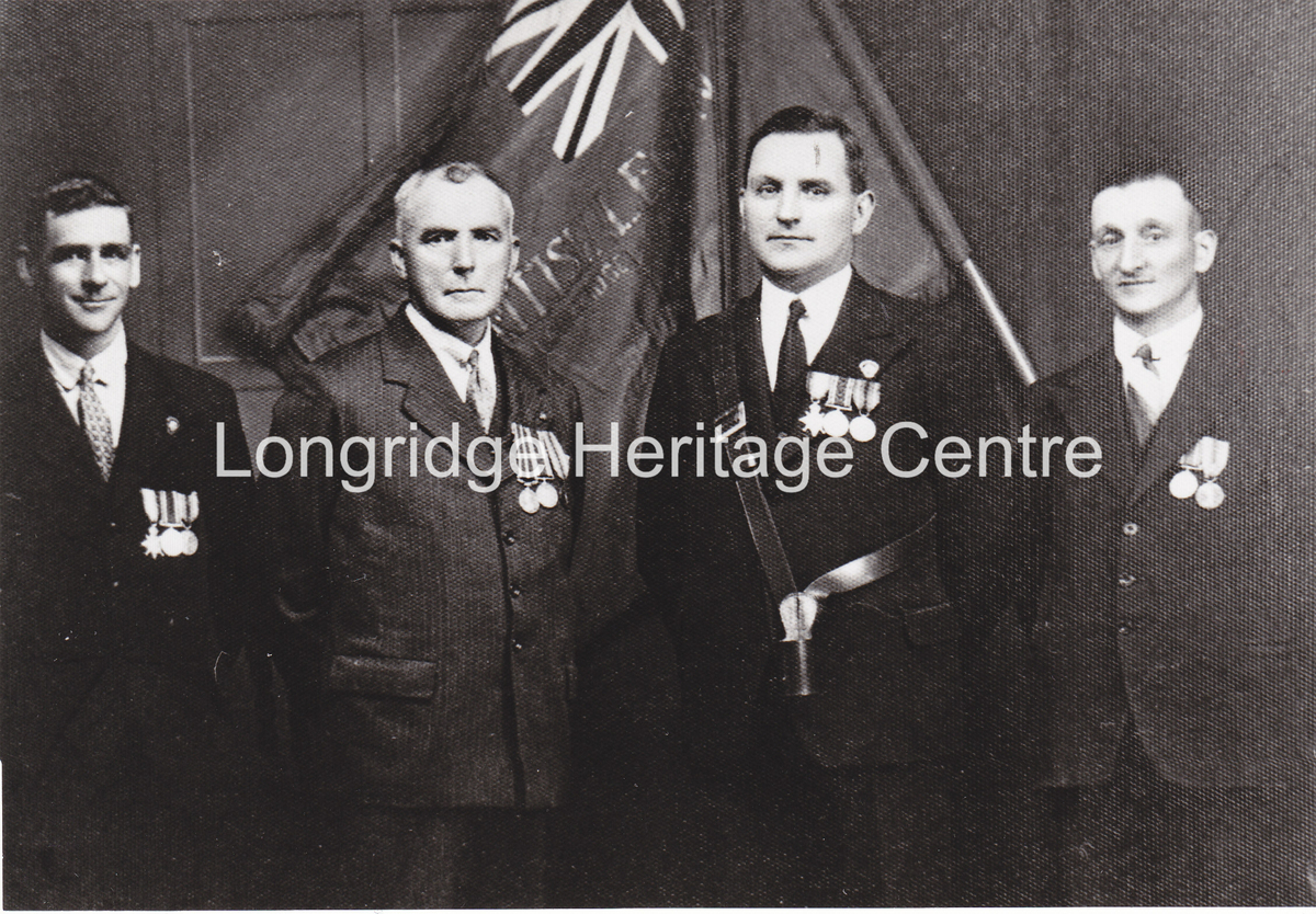 519B - British Legion - Group of officials - Unknown
